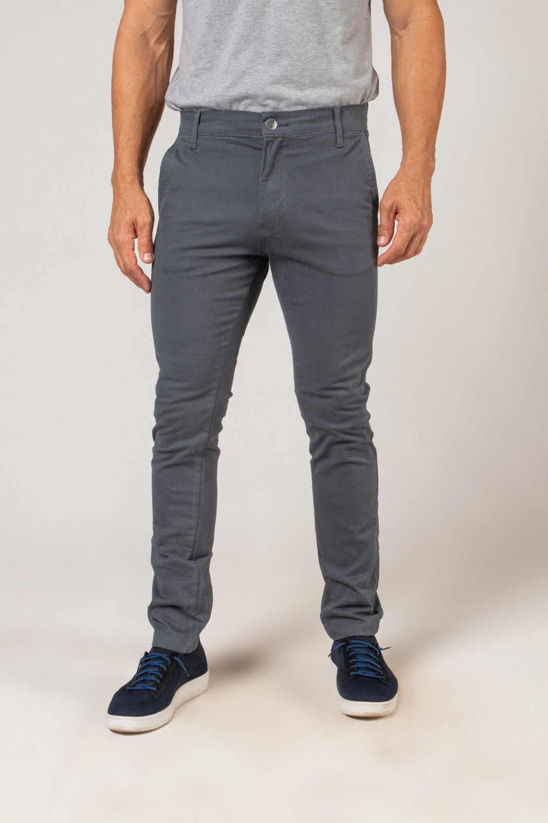 Calça Sarja Color Masculina Chumbo em Brim com Elastano
