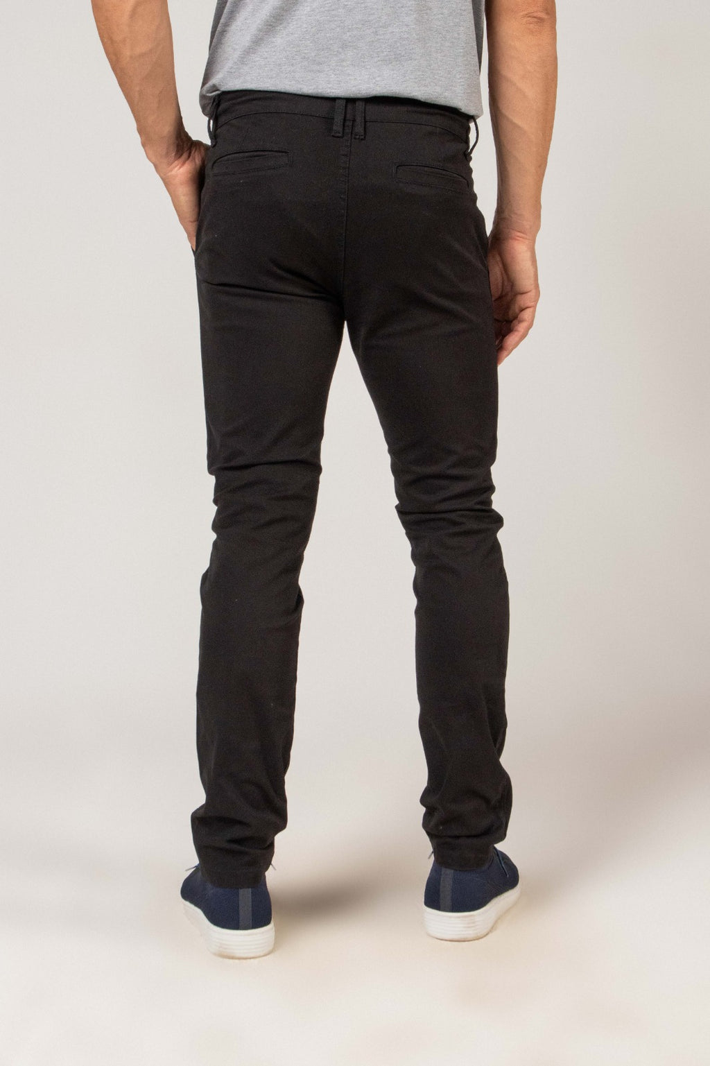 Calça Sarja Color Masculina Preta em Brim com Elastano