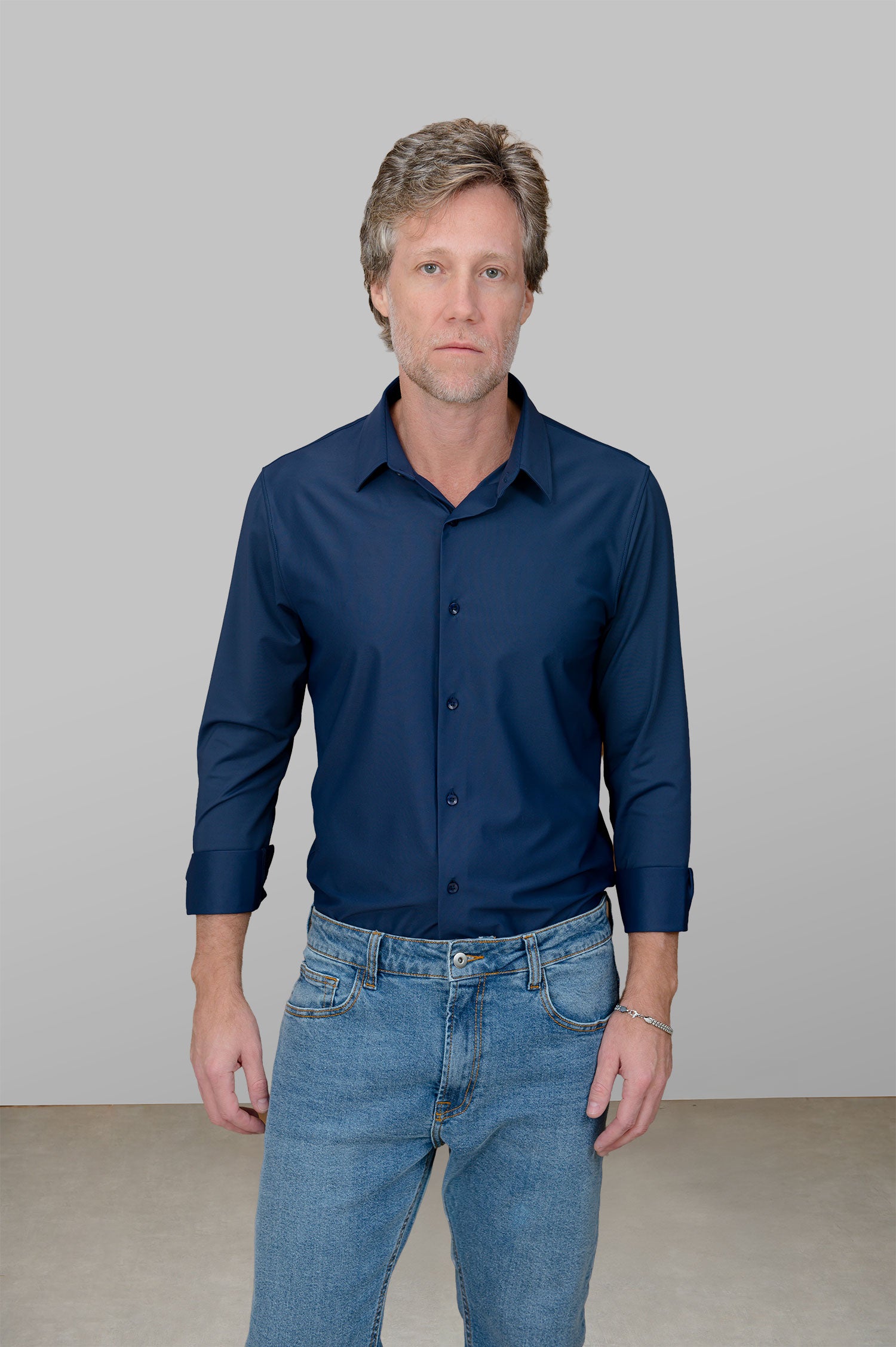 Camisa Slim de Poliamida Marinho