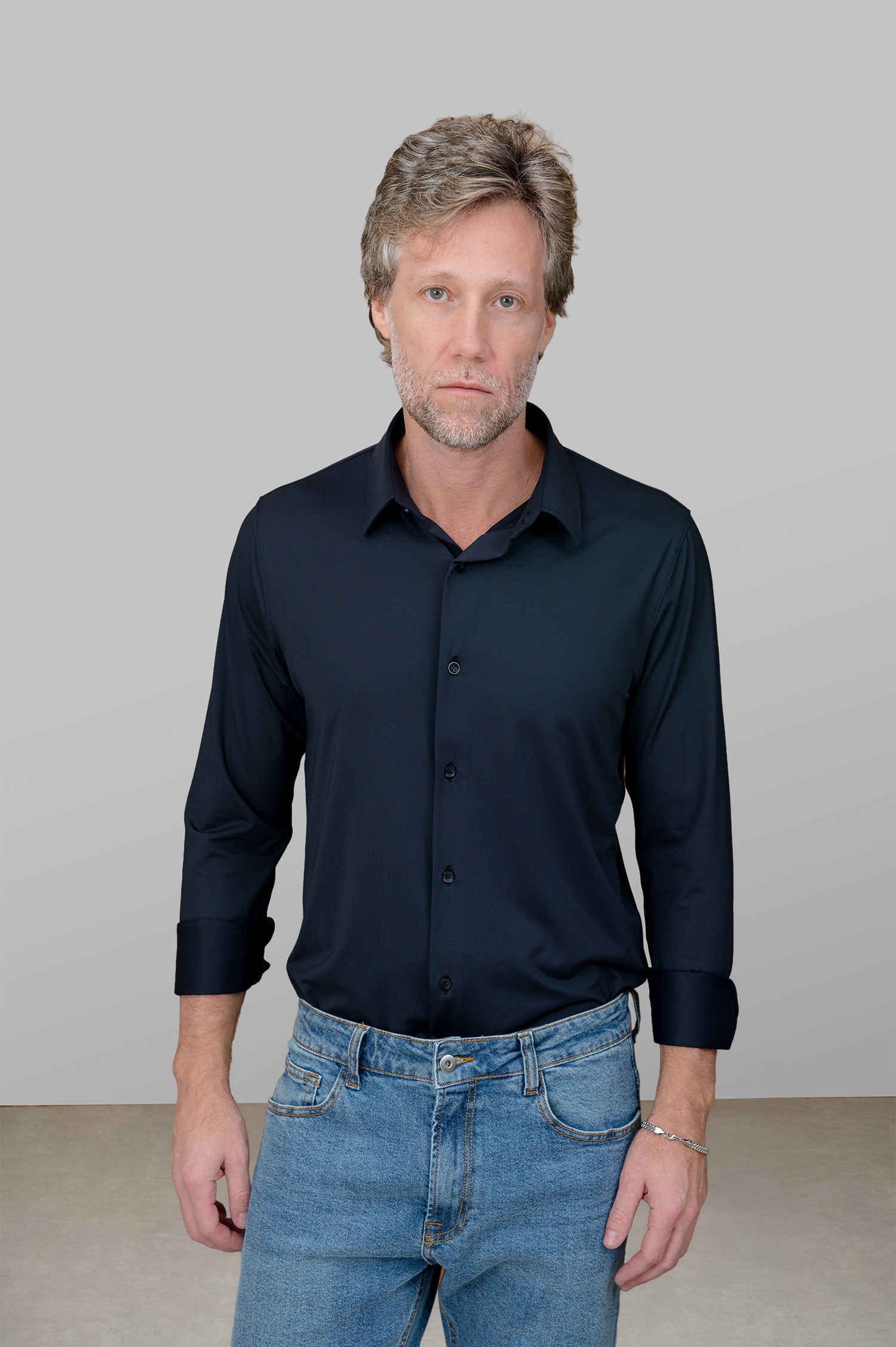 Camisa Slim de Poliamida Preta