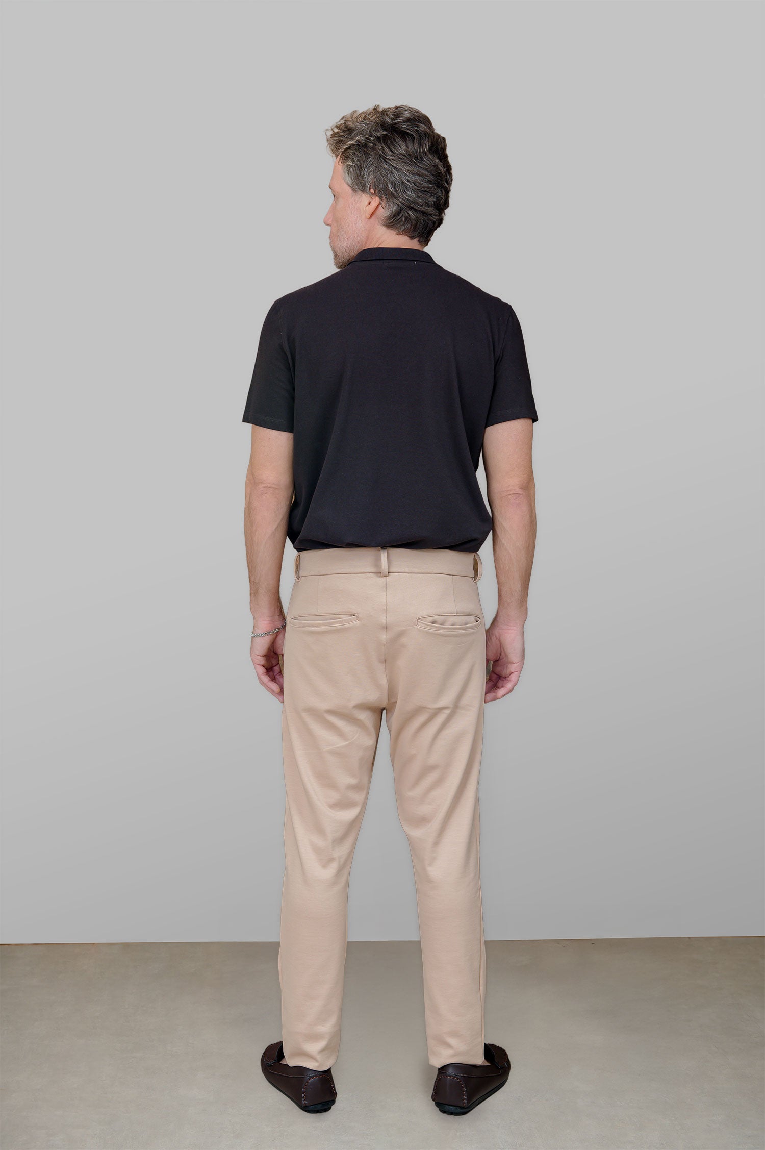 Polo Manga Curta em Piquet com Tecnologia de Modal, Microfibra e Elastano, na Cor Preta.